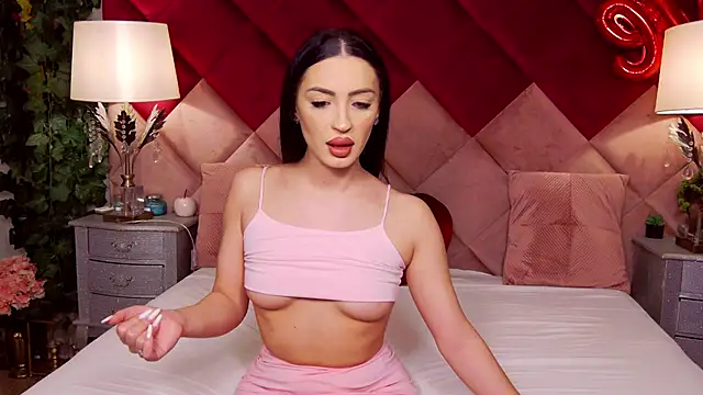 Snapshot of VictoriaLanes chatting on 02-20-26, 05:48 VictoriaLanes online show from 02-20-26, 05:48