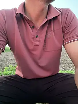 Snapshot of rashmixxx chatting on 02-21-26, 12:50 rashmixxx online show from 02-21-26, 12:50