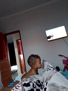 Snapshot of elane1208 chatting on 02-14-26, 10:34 elane1208 online show from 02-14-26, 10:34