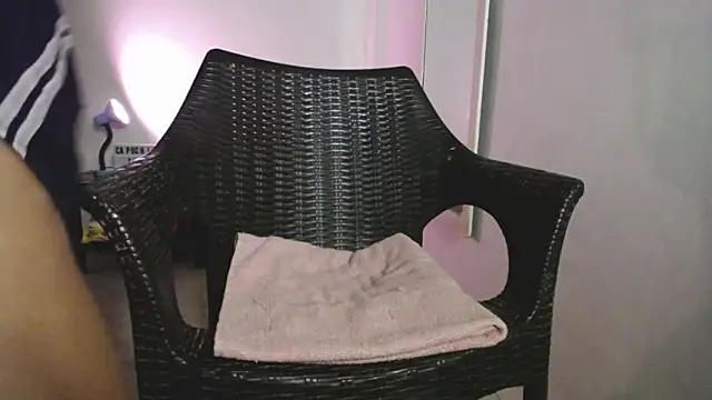 Luuu19 online show from 02-15-26, 07:51