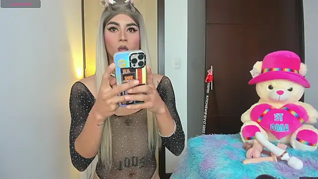 Snapshot of alisoondrean_ chatting on 02-20-26, 12:38 alisoondrean online show from 02-20-26, 12:38