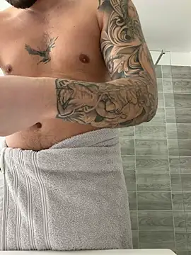 Snapshot of derallerechte001 chatting on 02-24-26, 10:57 derallerechte001 online show from 02-24-26, 10:57