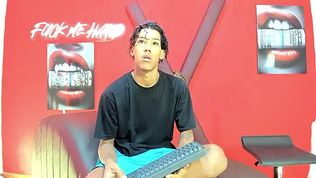 Snapshot of GREEN_BOYS chatting on 02-19-26, 07:26 GREEN BOYS online show from 02-19-26, 07:26