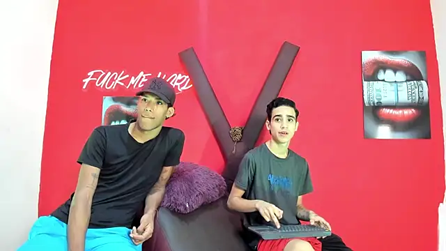 Snapshot of GREEN_BOYS chatting on 02-24-26, 07:28 GREEN BOYS online show from 02-24-26, 07:28