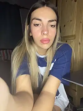 Snapshot of CuteRosa7 chatting on 02-15-26, 11:23 CuteRosa7 online show from 02-15-26, 11:23