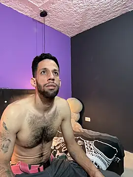 Snapshot of Karim_mansur chatting on 02-18-26, 03:41 Karim mansur online show from 02-18-26, 03:41