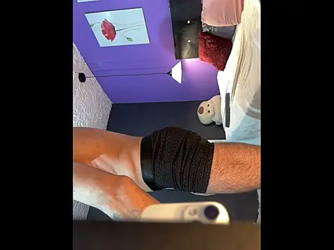 Snapshot of Karim_mansur chatting on 02-28-26, 11:44 Karim mansur online show from 02-28-26, 11:44