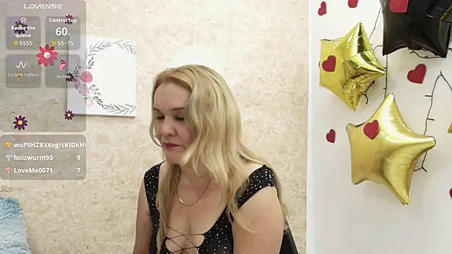 Snapshot of charlotte_milf30 chatting on 02-19-26, 08:27 charlotte milf30 online show from 02-19-26, 08:27