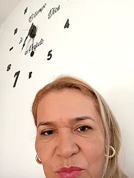 Snapshot of charlotte_milf30 chatting on 02-27-26, 12:38 charlotte milf30 online show from 02-27-26, 12:38