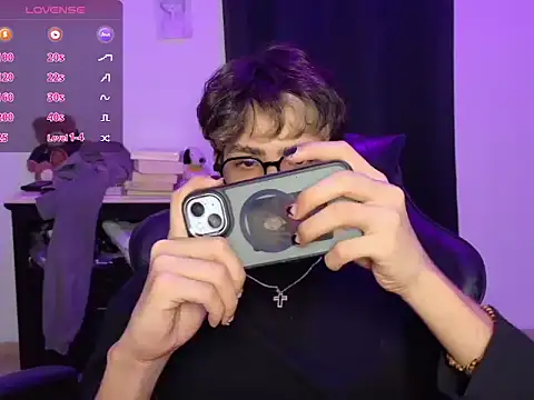 Snapshot of leotnk chatting on 03-05-26, 04:08 leotnk online show from 03-05-26, 04:08