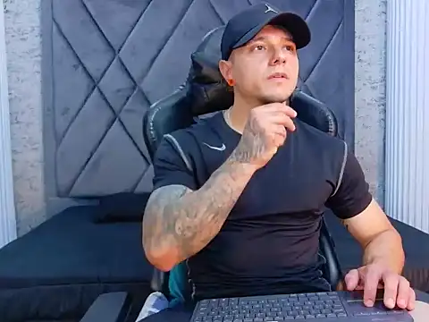 TYSONRICH1 online show from 02-26-26, 06:18