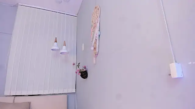 Amber Novoa online show from 03-02-26, 12:23