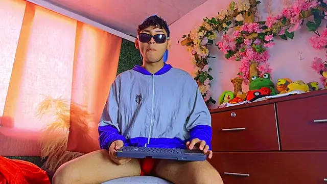 Ian Hunter online show from 02-26-26, 01:21