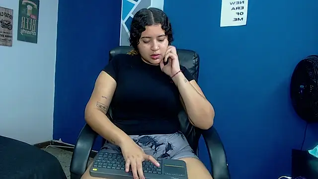 goodgirlxxl online show from 03-19-26, 12:47