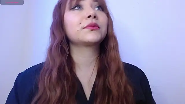 Snapshot of Sara25_07 chatting on 02-18-26, 05:03 Sara25 07 online show from 02-18-26, 05:03