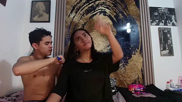 raven robin  online show from 04-19-26, 03:17