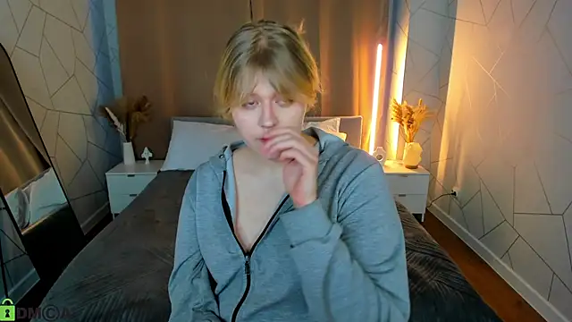 luna c0ra online show from 02-28-26, 01:06