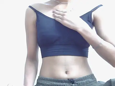 Snapshot of liliy_00 chatting on 02-25-26, 06:06 liliy 00 online show from 02-25-26, 06:06