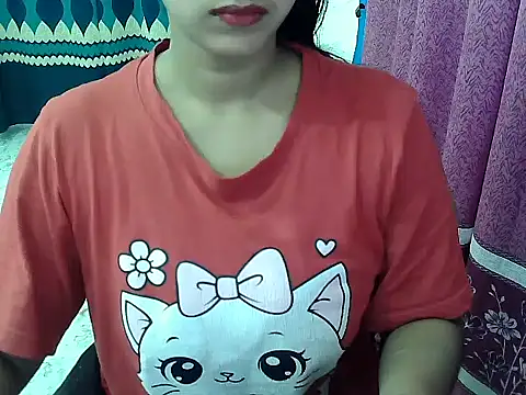 Snapshot of x-_10 chatting on 06-29-26, 01:23 x- 10 online show from 06-29-26, 01:23