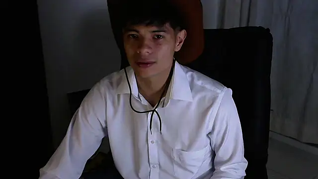 Snapshot of ClemontRosse chatting on 02-18-26, 10:11 ClemontRosse online show from 02-18-26, 10:11