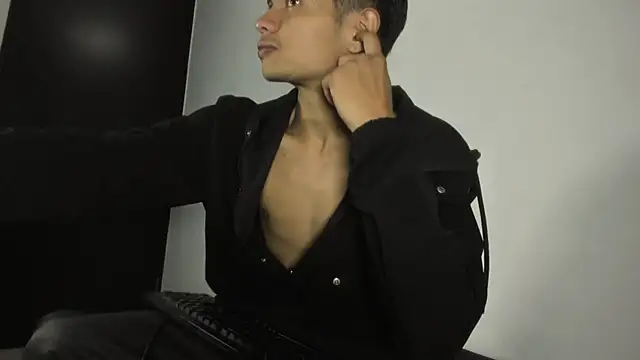 Snapshot of ClemontRosse chatting on 02-27-26, 06:57 ClemontRosse online show from 02-27-26, 06:57