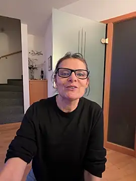 Dance Lady online show from 03-20-26, 10:14