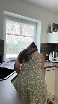 Dance Lady online show from 04-18-26, 11:47