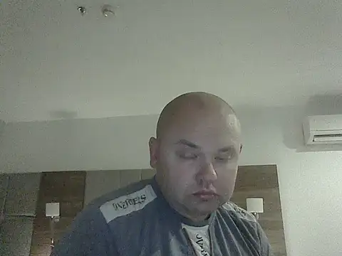 Snapshot of Rob1874 chatting on 03-01-26, 10:12 Rob1874 online show from 03-01-26, 10:12