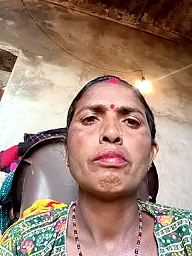 Snapshot of Hot_re83 chatting on 02-21-26, 06:36 Hot re83 online show from 02-21-26, 06:36