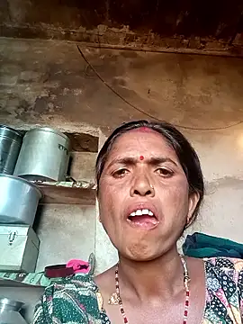 Snapshot of Hot_re83 chatting on 02-25-26, 07:40 Hot re83 online show from 02-25-26, 07:40