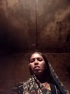 Snapshot of Hot_re83 chatting on 03-01-26, 10:12 Hot re83 online show from 03-01-26, 10:12