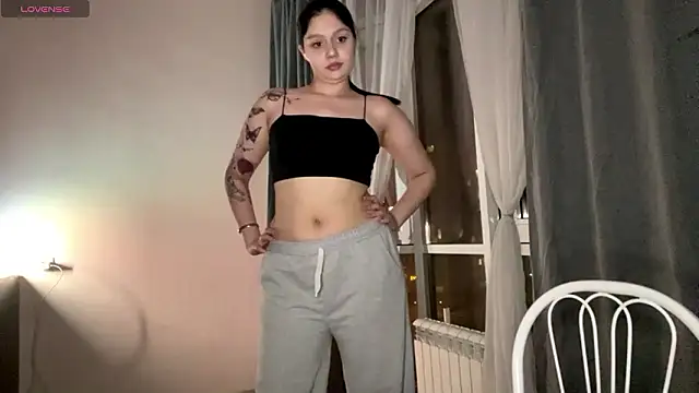 Snapshot of RaquelsHusband chatting on 03-01-26, 01:35 RaquelsHusband online show from 03-01-26, 01:35