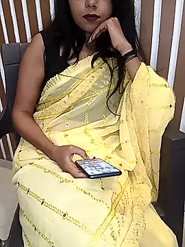 Snapshot of Cutie_babes01 chatting on 02-21-26, 07:26 Cutie babes01 online show from 02-21-26, 07:26