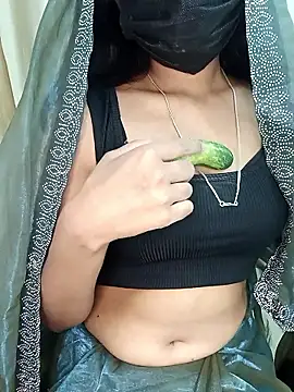 Snapshot of Cutie_babes01 chatting on 02-27-26, 05:13 Cutie babes01 online show from 02-27-26, 05:13