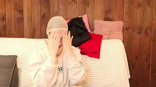 Snapshot of EndaMatheus chatting on 02-26-26, 08:13 EndaMatheus online show from 02-26-26, 08:13