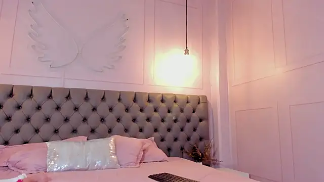 hillary bigbutt online show from 03-10-26, 04:06