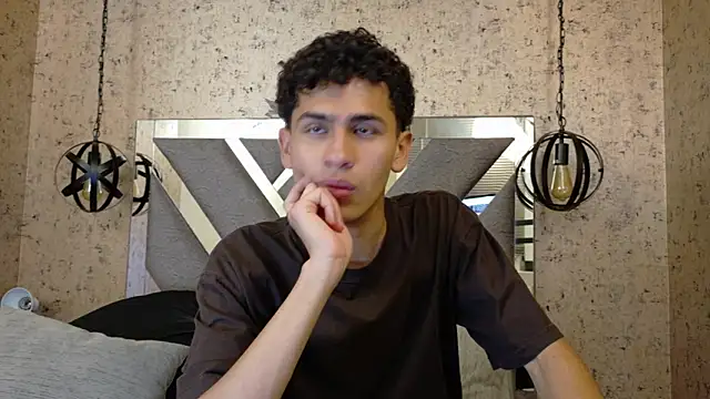 Snapshot of Dark_Sultan chatting on 02-25-26, 08:29 Dark Sultan online show from 02-25-26, 08:29