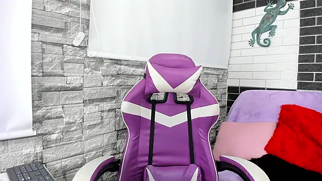 Snapshot of Sienna_Lux01 chatting on 03-03-26, 11:27 Sienna Lux01 online show from 03-03-26, 11:27