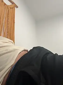 Snapshot of Damian1_ST chatting on 02-18-26, 03:13 Damian1 ST online show from 02-18-26, 03:13