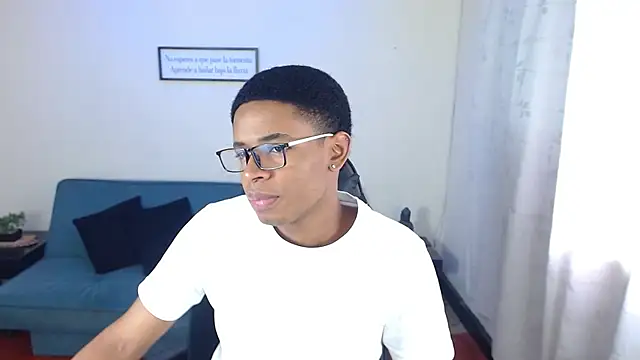 Snapshot of liiam3 chatting on 02-21-26, 08:43 liiam3 online show from 02-21-26, 08:43