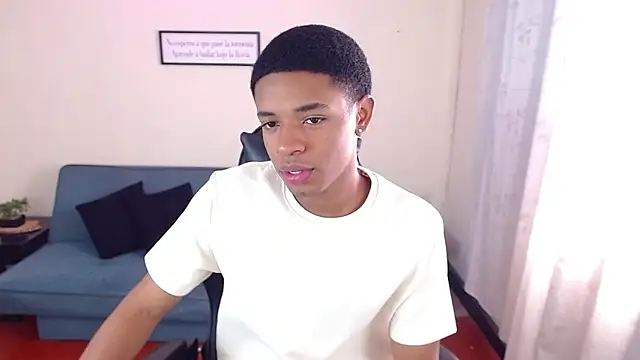 Snapshot of liiam3 chatting on 02-22-26, 02:15 liiam3 online show from 02-22-26, 02:15