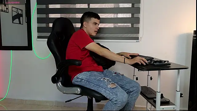 nico pelusa online show from 04-17-26, 08:45