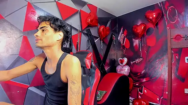 Snapshot of Gay_Red_Room chatting on 02-18-26, 03:02 Gay Red Room online show from 02-18-26, 03:02