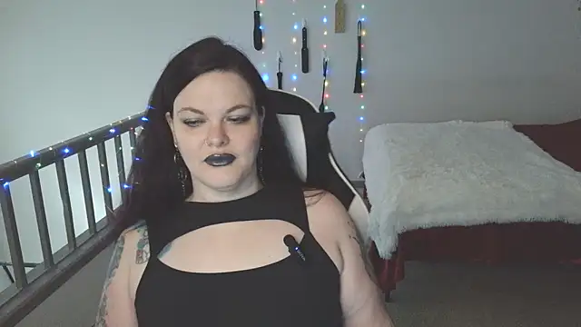 Snapshot of VixieNyx chatting on 03-02-26, 05:09 VixieNyx online show from 03-02-26, 05:09