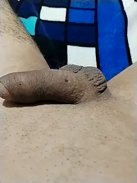 Snapshot of estebanxxxxxx chatting on 03-01-26, 05:04 estebanxxxxxx online show from 03-01-26, 05:04