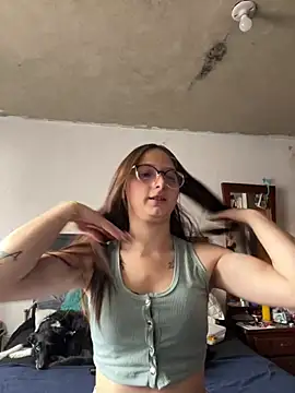 Snapshot of Aria__Rousse03 chatting on 02-18-26, 02:35 Aria Rousse03 online show from 02-18-26, 02:35