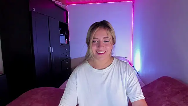 saradiazxxx online show from 04-11-26, 05:12