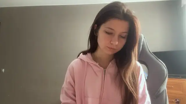 Snapshot of LunnaBliss chatting on 02-26-26, 08:13 LunnaBliss online show from 02-26-26, 08:13