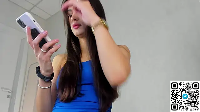 Adele Lanea online show from 04-08-26, 08:47