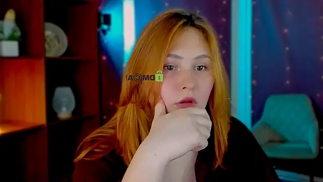 Snapshot of polly-cute chatting on 02-25-26, 01:10 polly-cute online show from 02-25-26, 01:10